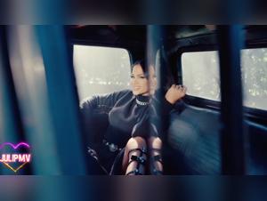 DESEO Animal: Latina Soffre Con A Latino Ritmo Cane