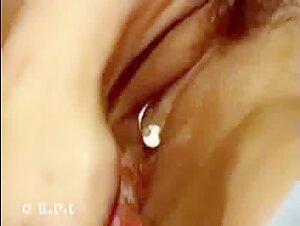 Mature woman experienced in extreme with a dog (remastered)