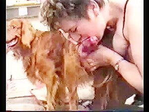 My mature aunt and her experience with a dog